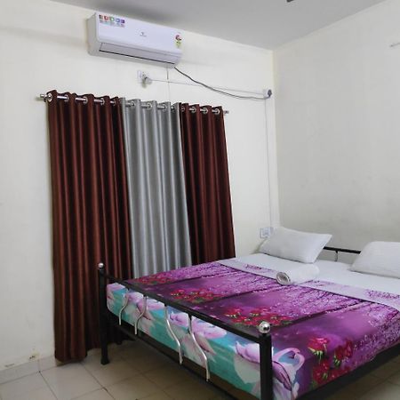 Hotel Silver Space Ernakulam Exterior photo
