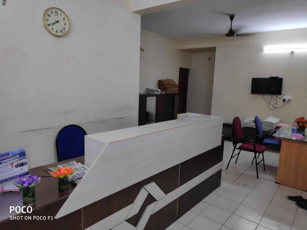 Hotel Silver Space Ernakulam Exterior photo