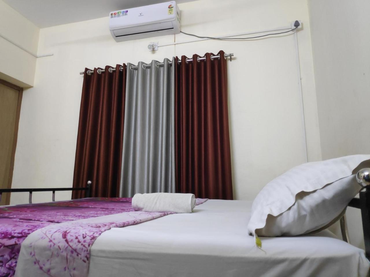 Hotel Silver Space Ernakulam Exterior photo